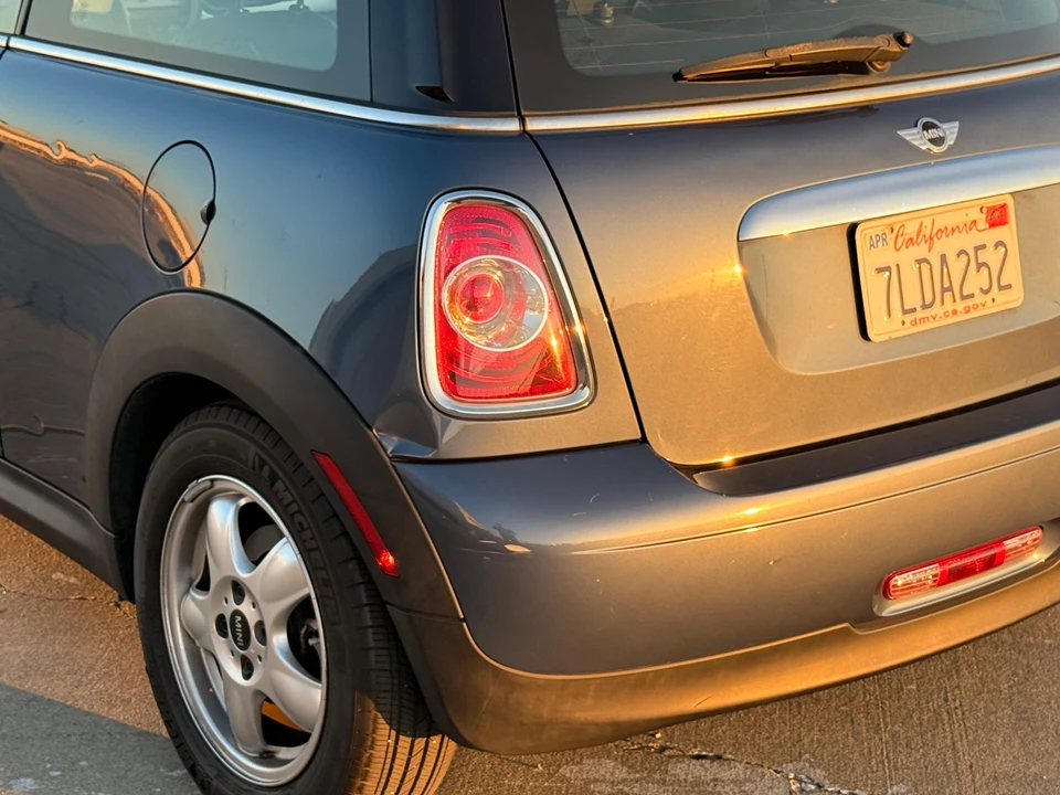 2011 Mini Mini 2nd Gen - Image 27 of 31