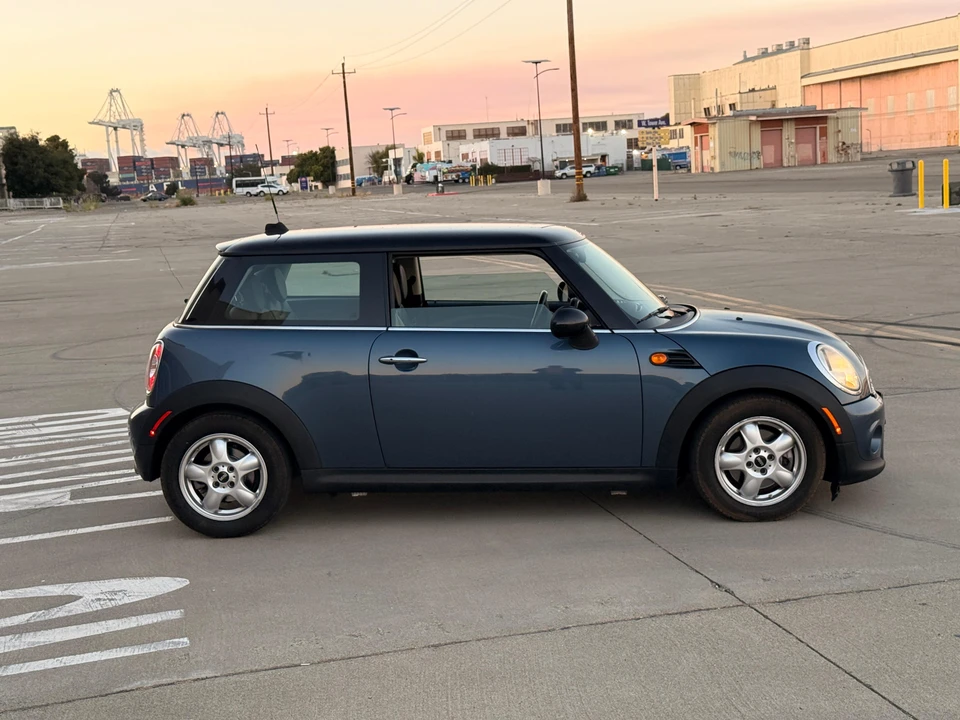 2011 Mini Mini 2nd Gen - Image 12 of 31