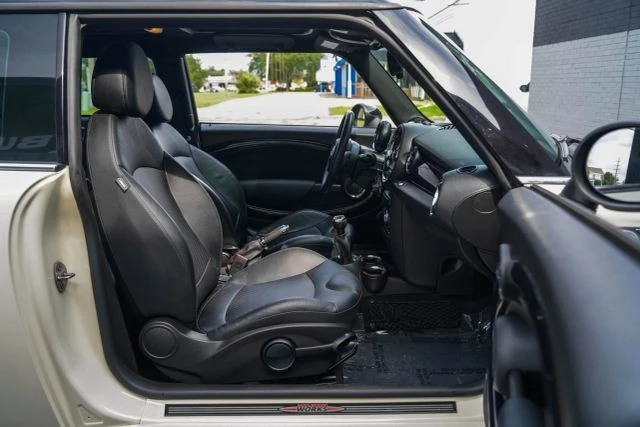 2011 Mini Mini John Cooper Works 2nd Gen - Image 21 of 28