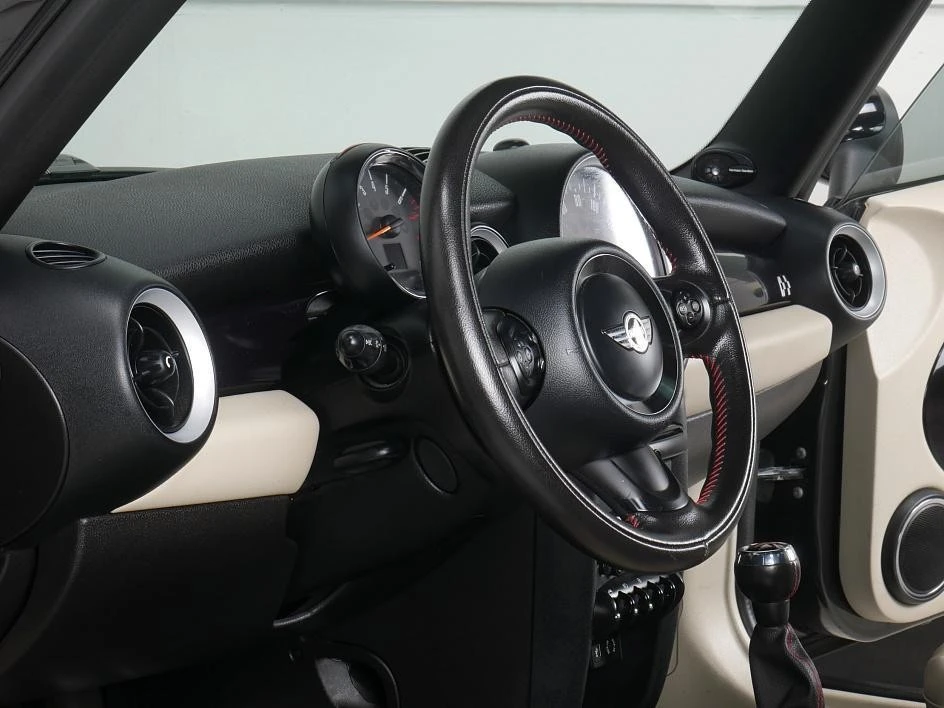 2011 Mini Mini John Cooper Works 2nd Gen - Image 30 of 31