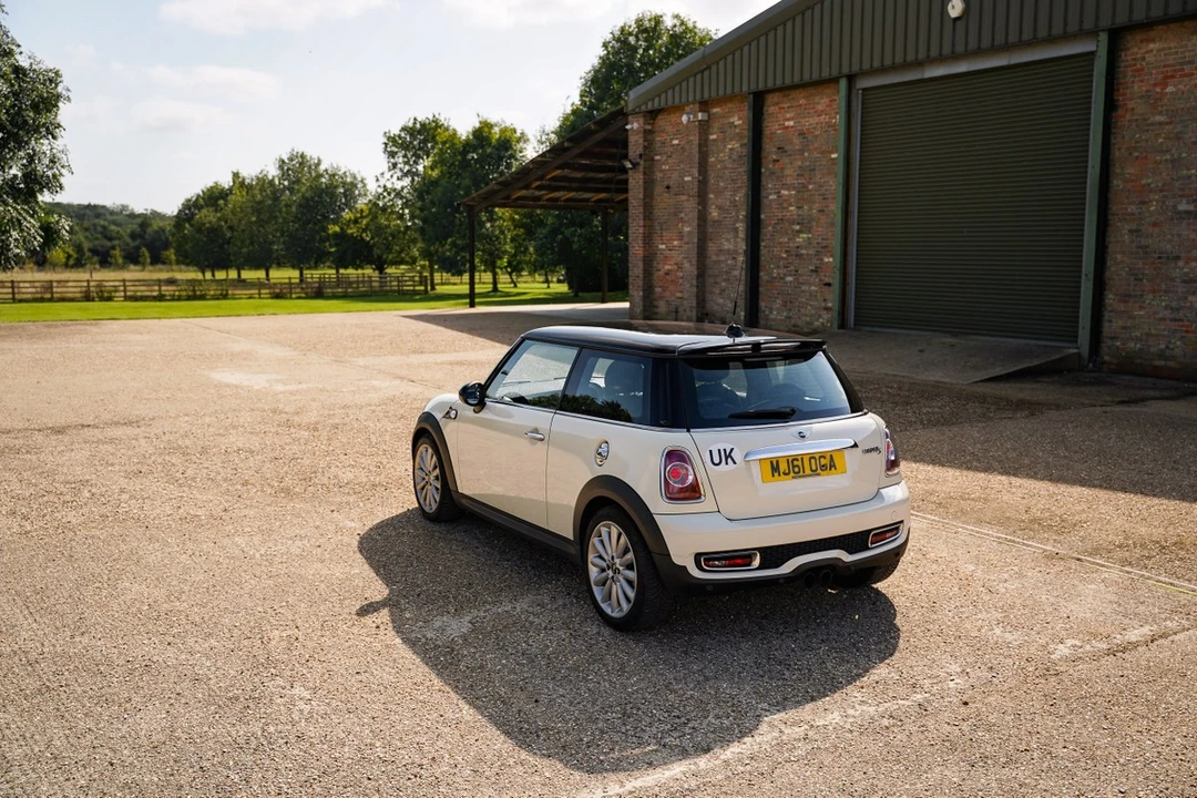 2011 Mini Mini 2nd Gen - Image 5 of 30