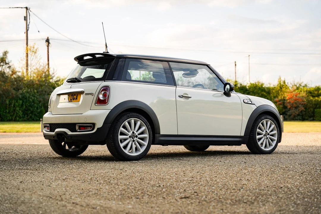 2011 Mini Mini 2nd Gen - Image 26 of 30