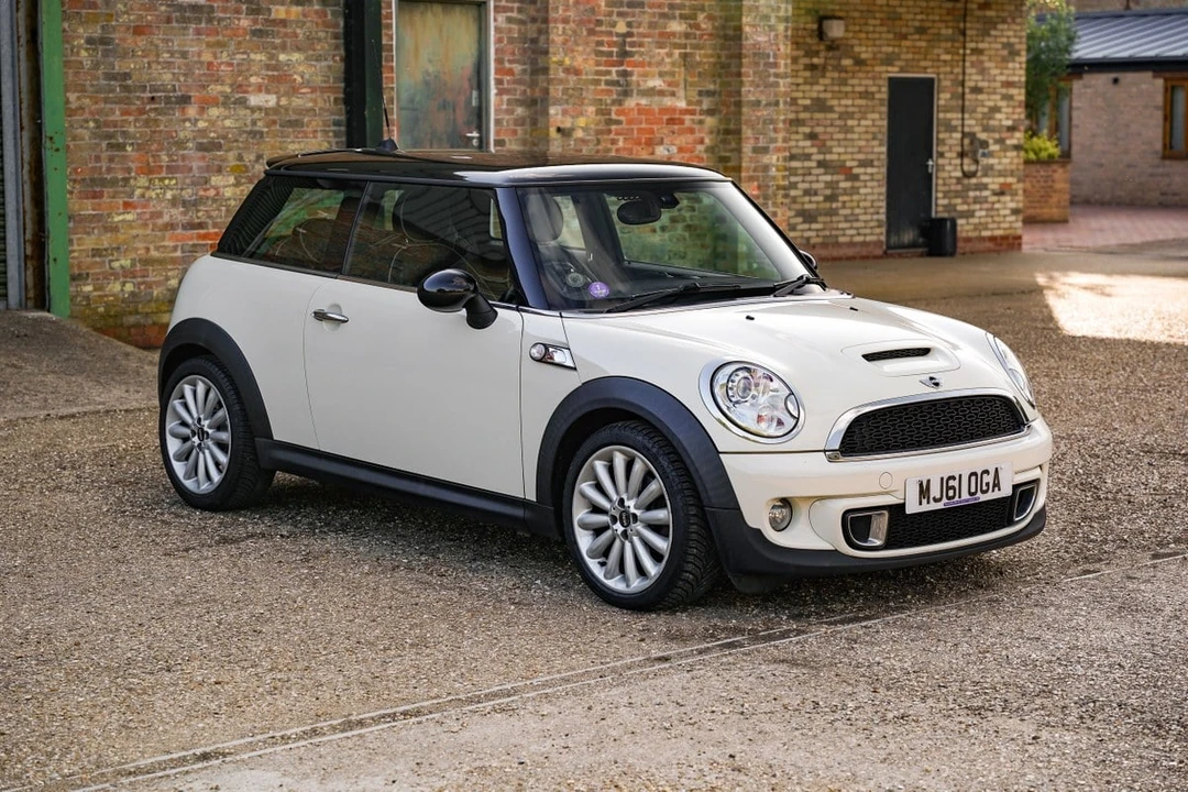 2011 Mini Mini 2nd Gen - Image 16 of 30