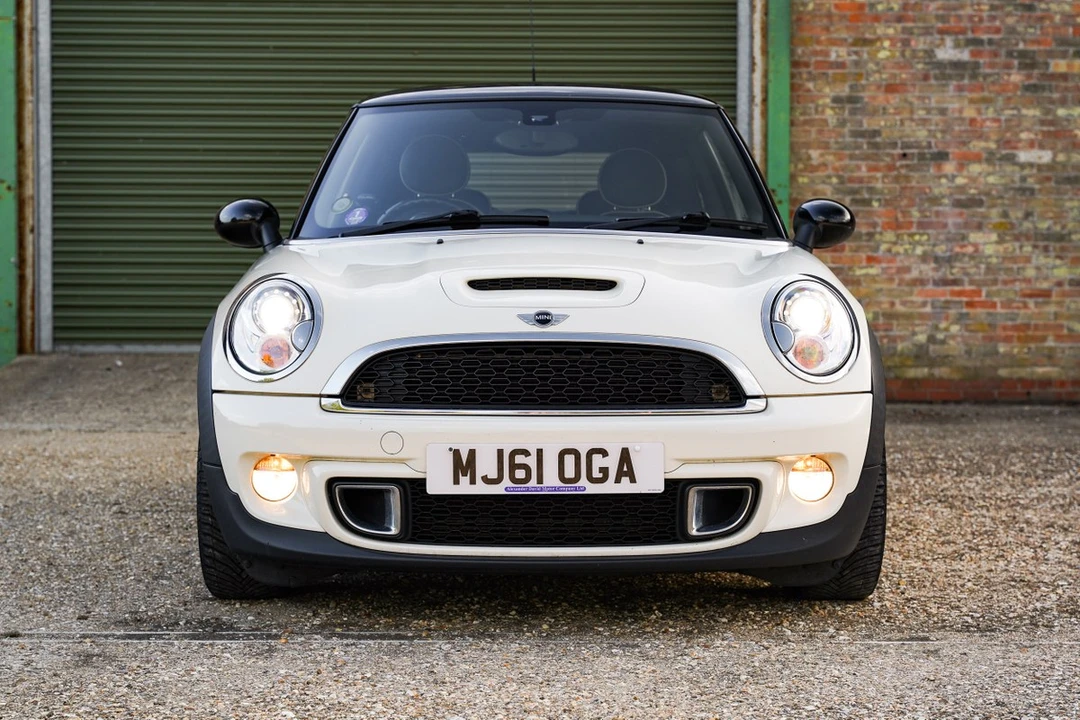 2011 Mini Mini 2nd Gen - Image 15 of 30