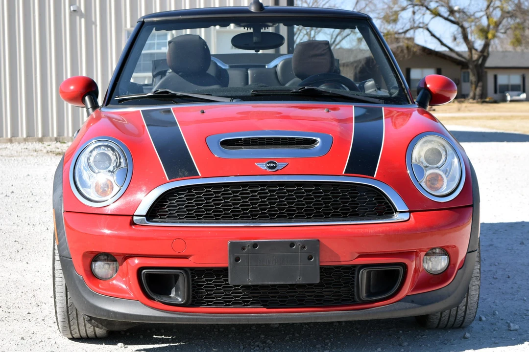 2011 Mini Mini 2nd Gen - Image 2 of 5