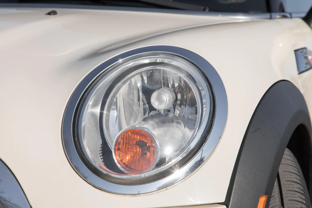 2011 Mini Mini 2nd Gen - Image 26 of 31