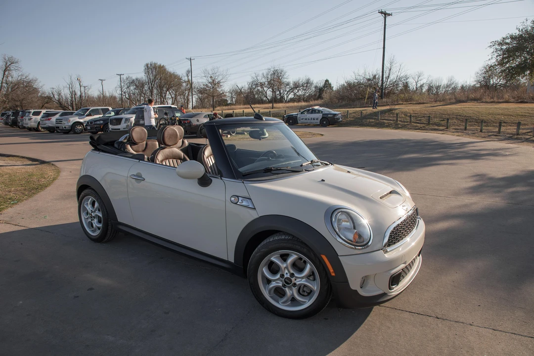 2011 Mini Mini 2nd Gen - Image 10 of 31