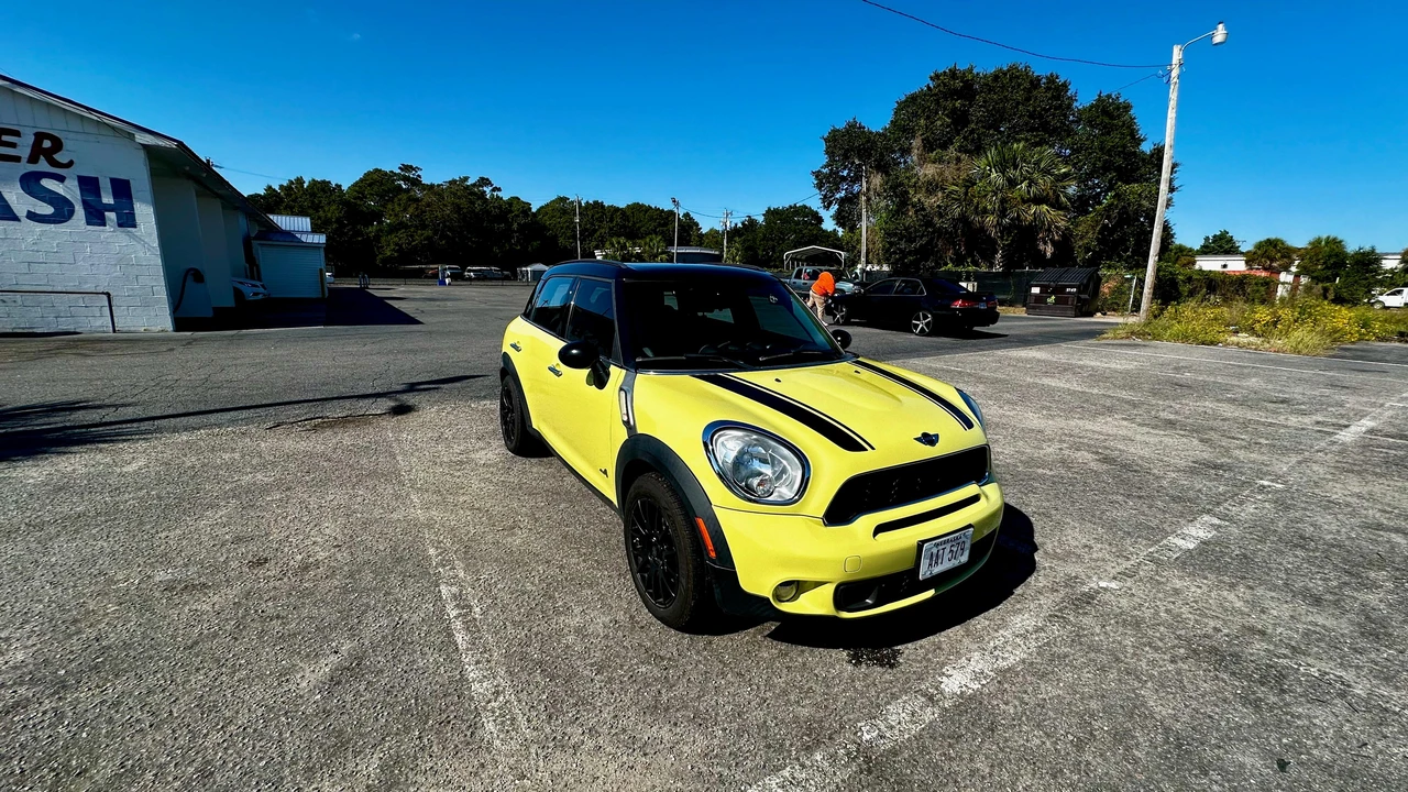 2011 Mini Countryman 1st Gen - Image 23 of 31
