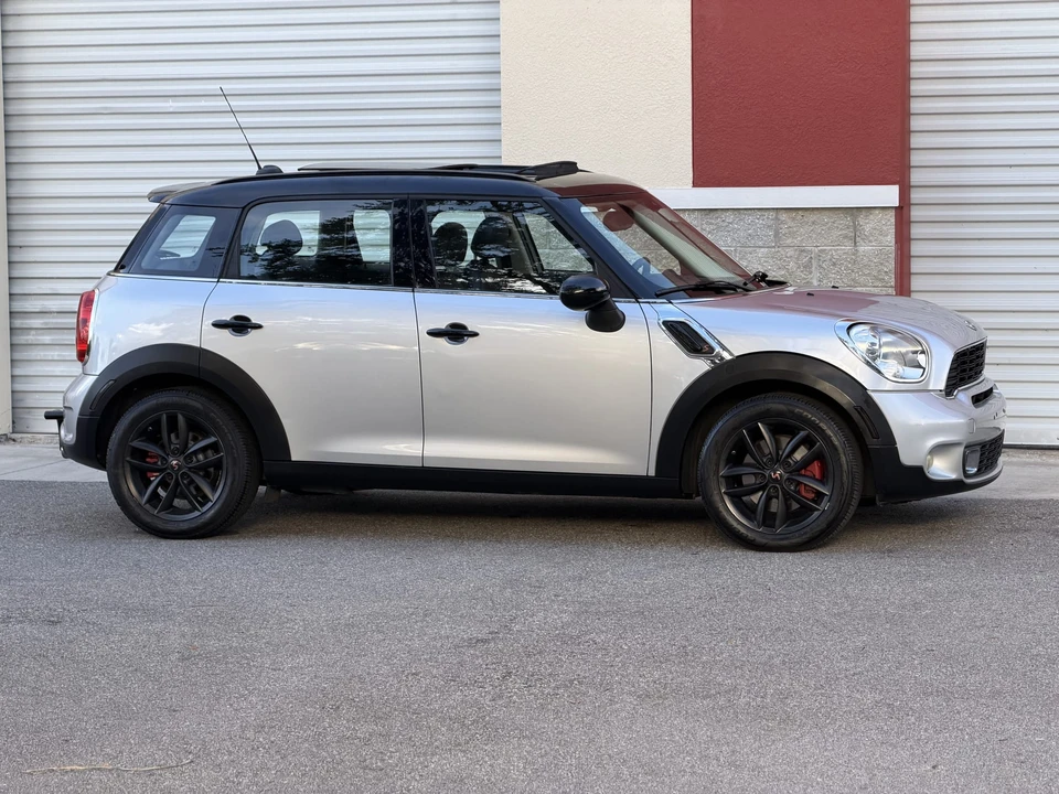 2011 Mini Countryman 1st Gen - Image 2 of 31