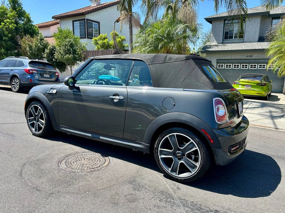 2011 Mini Mini 2nd Gen - Image 2 of 13