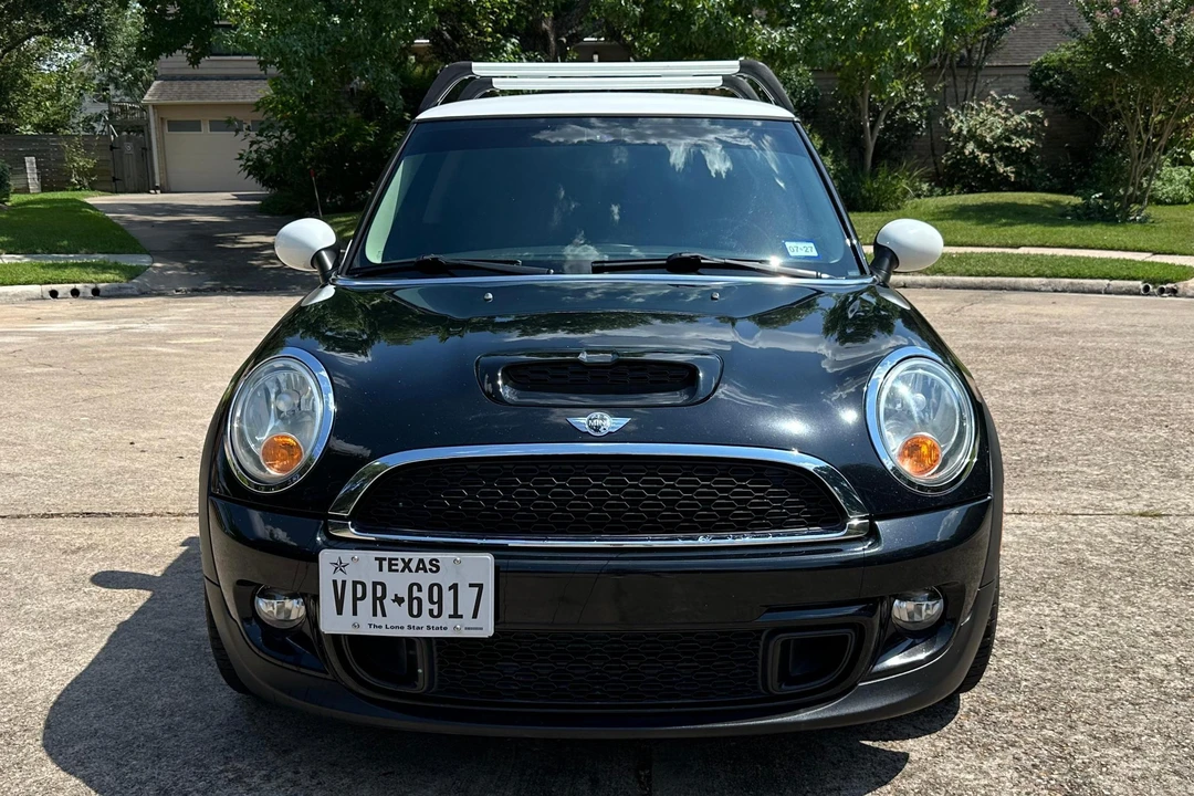 2011 Mini Mini 2nd Gen - Image 2 of 31