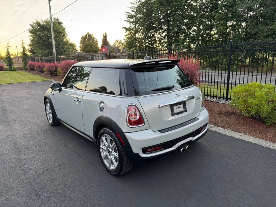 2011 Mini Mini 2nd Gen - Image 8 of 16