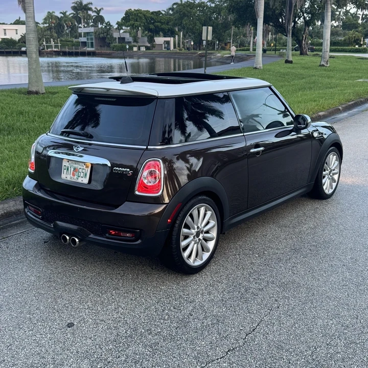 2011 Mini Mini 2nd Gen - Image 12 of 21