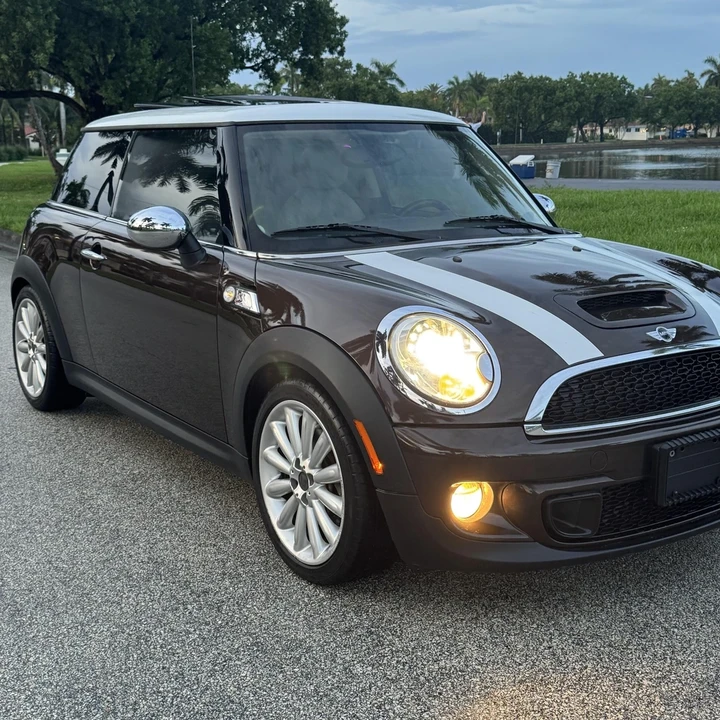 2011 Mini Mini 2nd Gen - Image 3 of 21