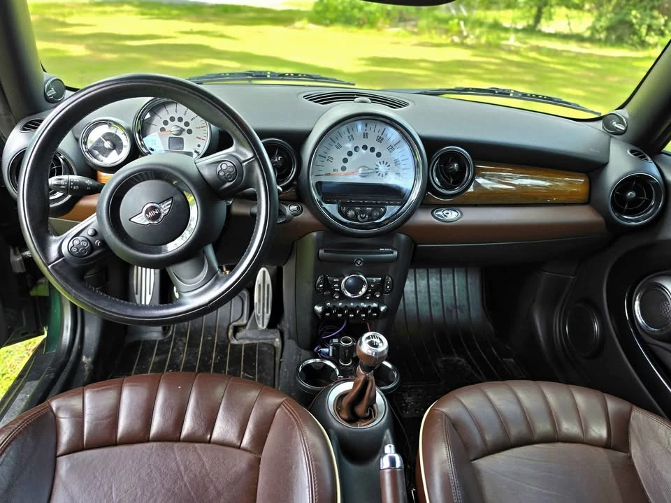 2011 Mini Mini 2nd Gen - Image 16 of 20