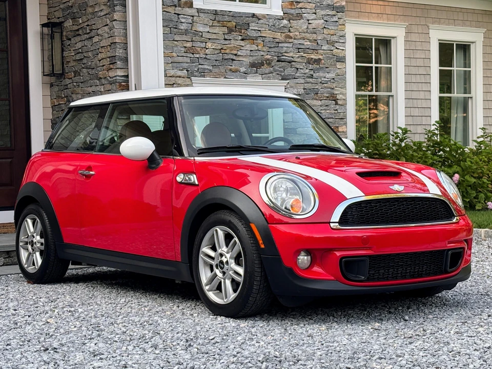 2011 Mini Mini 2nd Gen - Image 16 of 31
