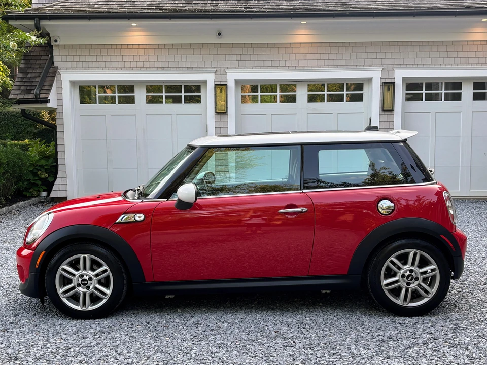 2011 Mini Mini 2nd Gen - Image 10 of 31