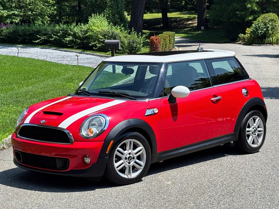 2011 Mini Mini 2nd Gen - Image 19 of 31