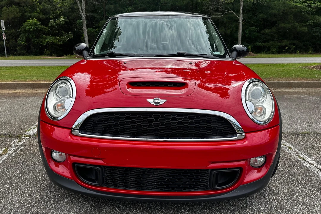 2011 Mini Mini 2nd Gen - Image 2 of 31