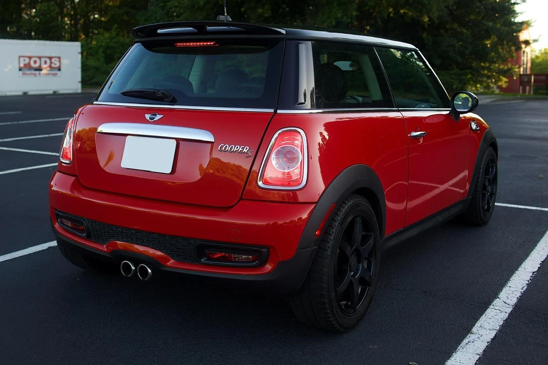 2011 Mini Mini 2nd Gen - Image 12 of 31