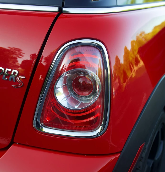 2011 Mini Mini 2nd Gen - Image 26 of 31