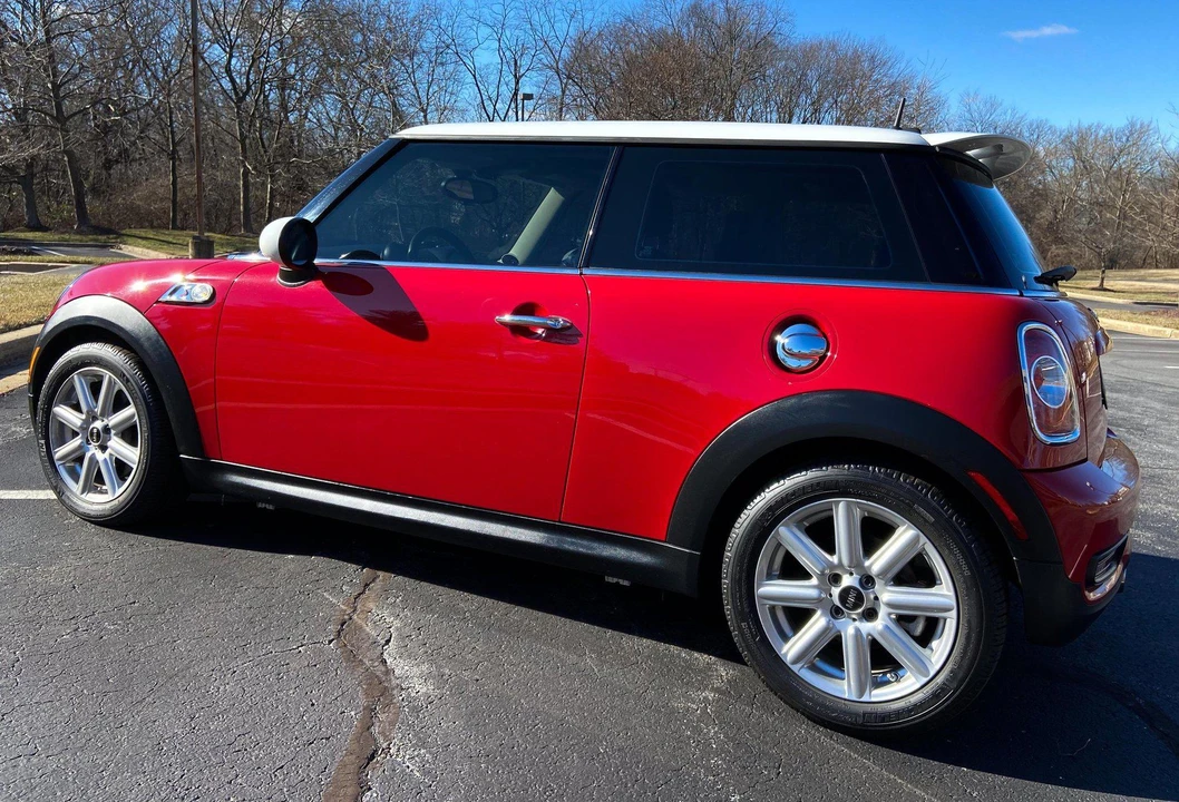 2011 Mini Mini 2nd Gen - Image 4 of 31