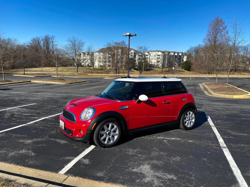 2011 Mini Mini 2nd Gen - Image 10 of 31