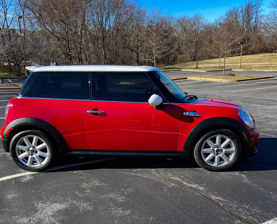 2011 Mini Mini 2nd Gen - Image 16 of 31