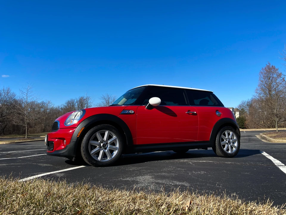 2011 Mini Mini 2nd Gen - Image 12 of 31