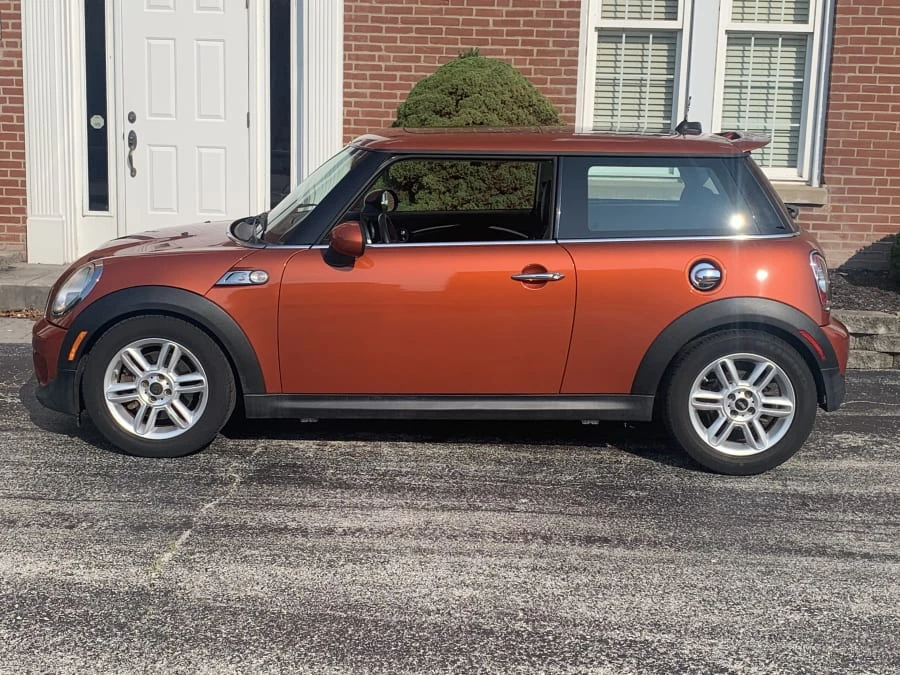 2011 Mini Mini 2nd Gen - Image 2 of 7