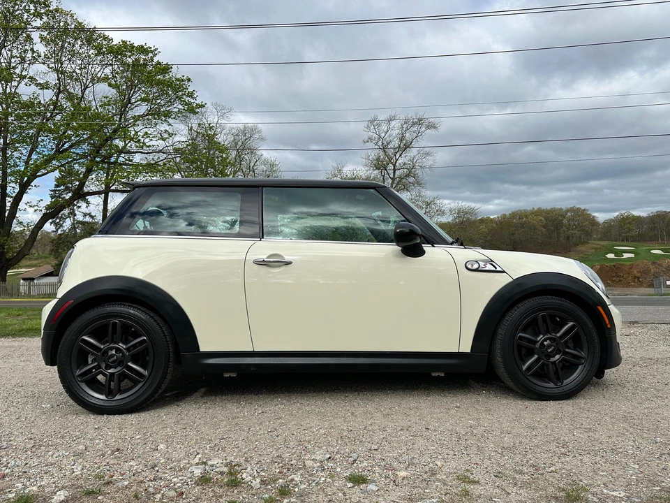 2011 Mini Mini 2nd Gen - Image 27 of 31
