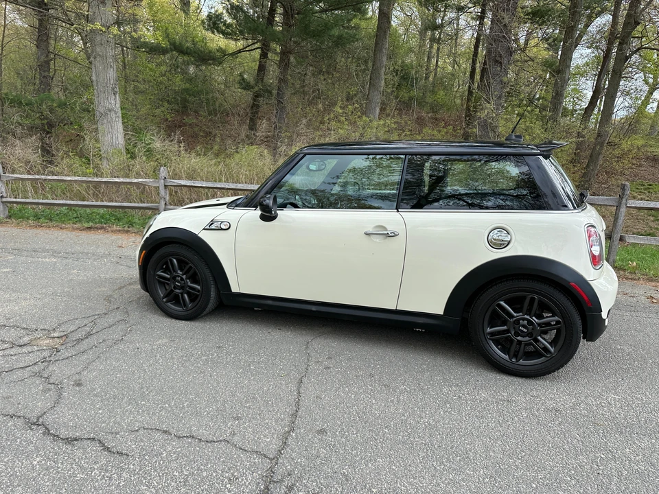 2011 Mini Mini 2nd Gen - Image 13 of 31