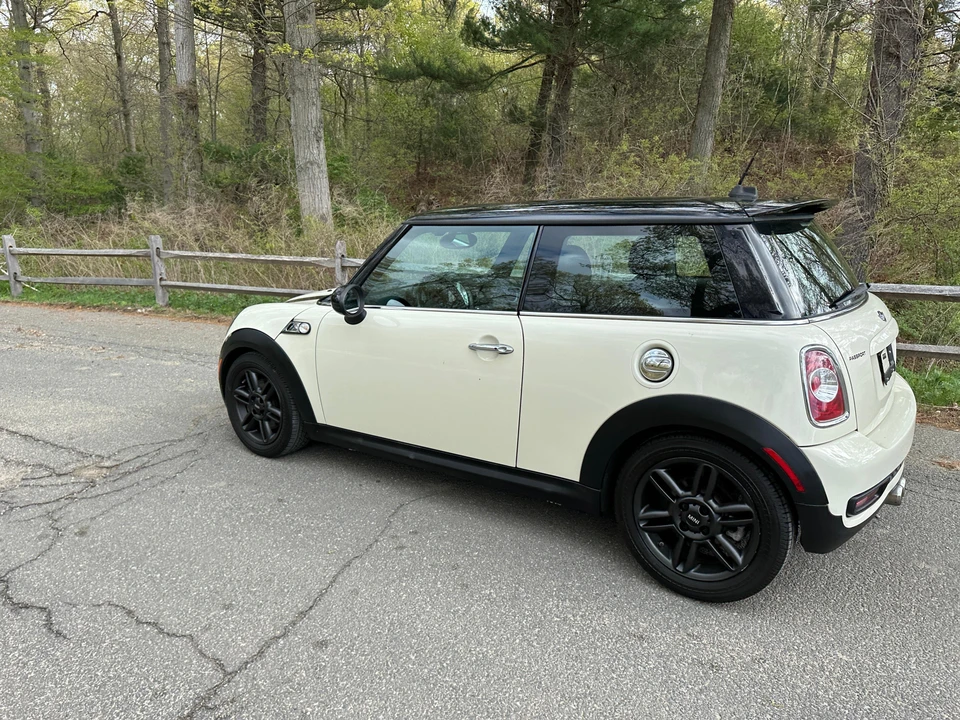 2011 Mini Mini 2nd Gen - Image 15 of 31