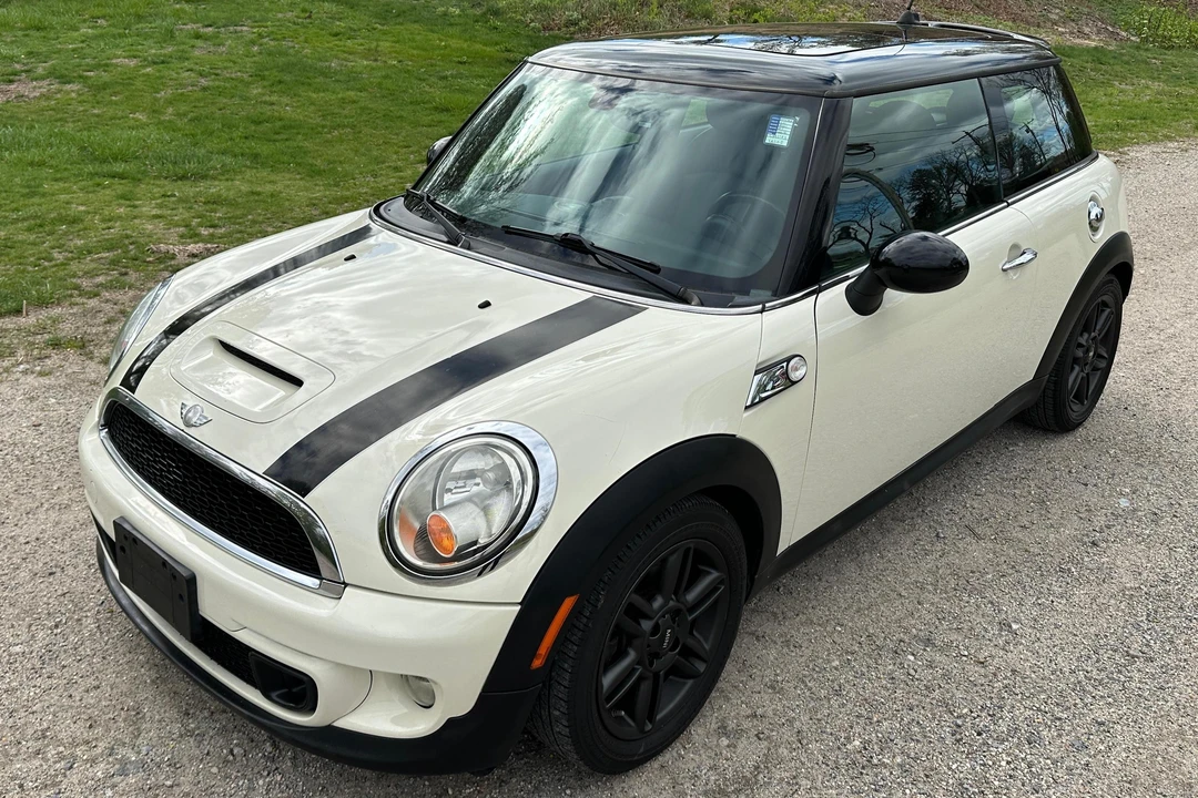 2011 Mini Mini 2nd Gen - Image 10 of 31