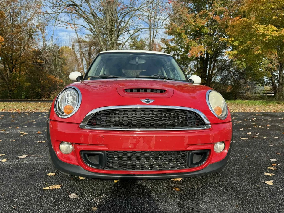 2011 Mini Mini 2nd Gen - Image 2 of 14