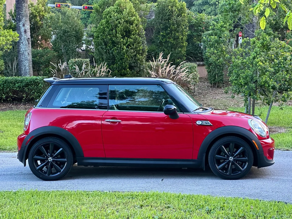 2011 Mini Mini 2nd Gen - Image 11 of 27