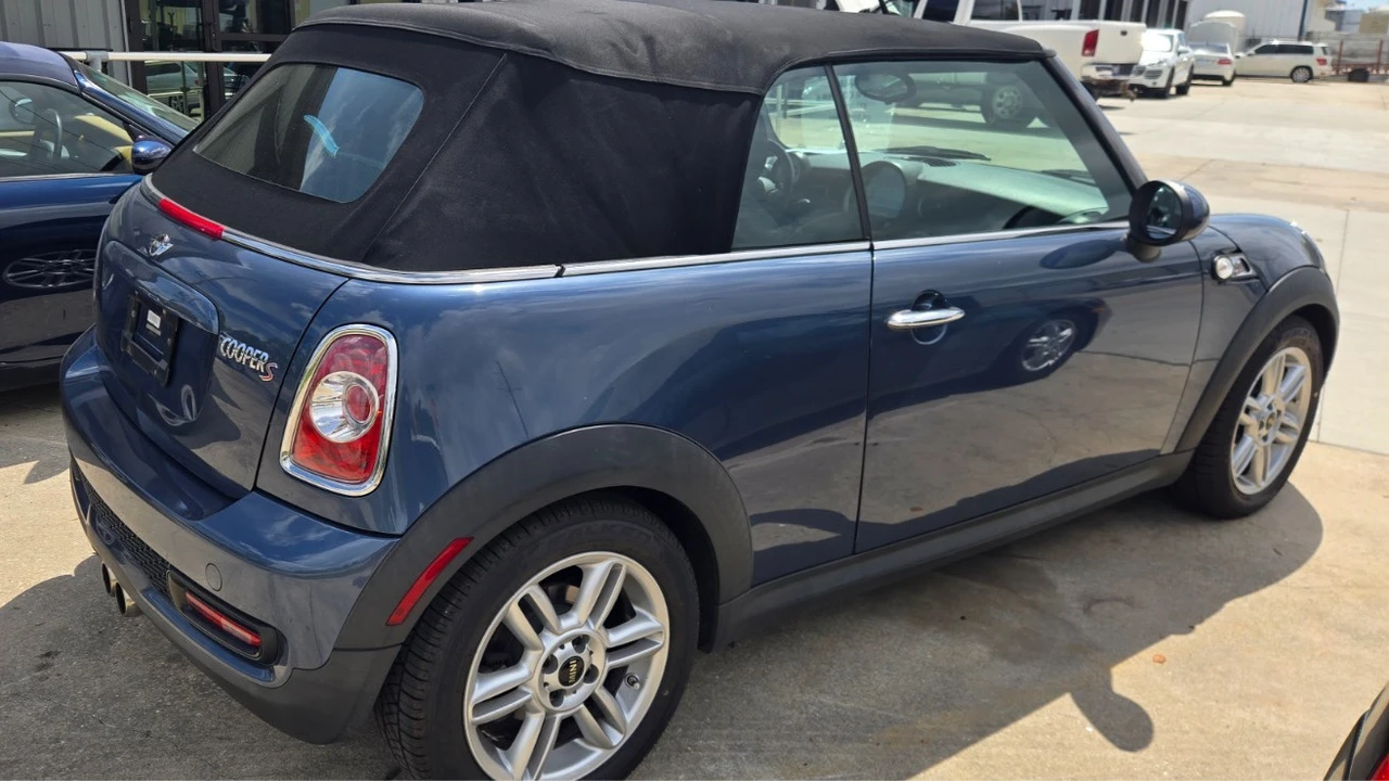 2011 Mini Mini 2nd Gen - Image 3 of 21