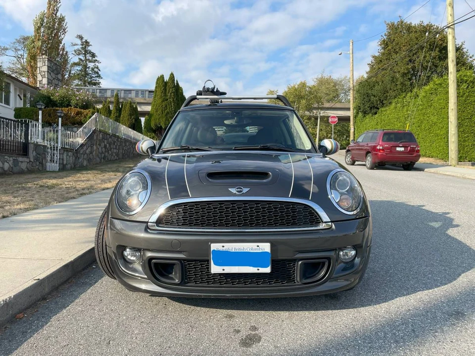 2011 Mini Mini 2nd Gen - Image 2 of 4