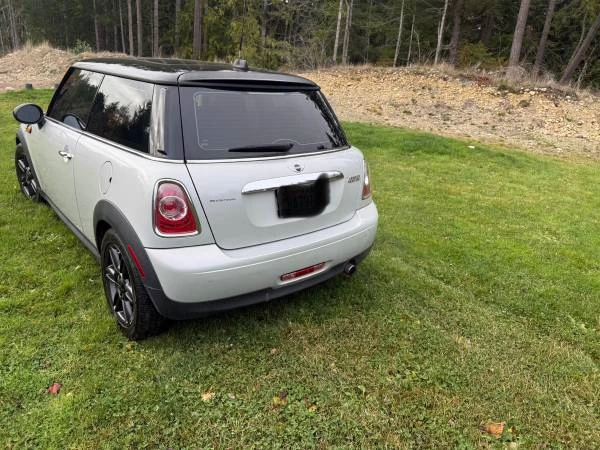 2011 Mini Mini 2nd Gen - Image 3 of 8