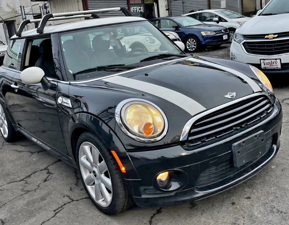 2011 Mini Mini 2nd Gen - Image 3 of 15