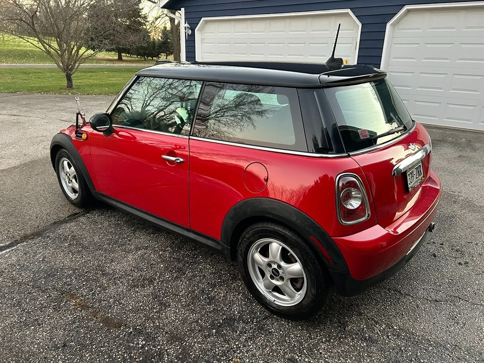 2011 Mini Mini 2nd Gen - Image 4 of 9