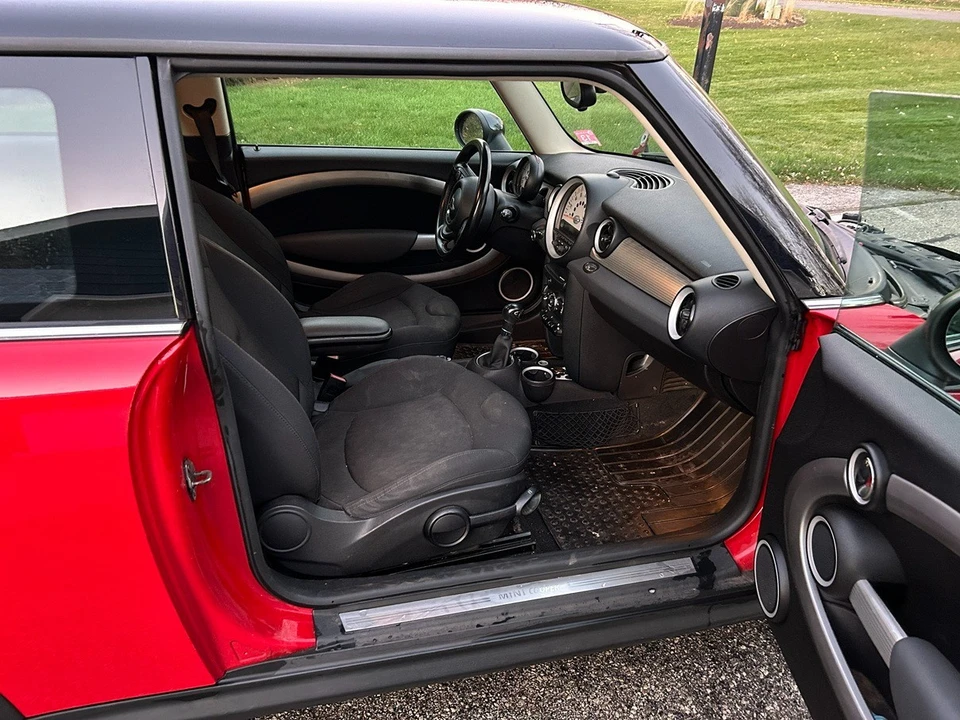 2011 Mini Mini 2nd Gen - Image 7 of 9