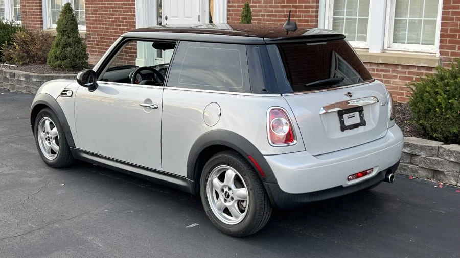 2011 Mini Mini 2nd Gen - Image 3 of 8