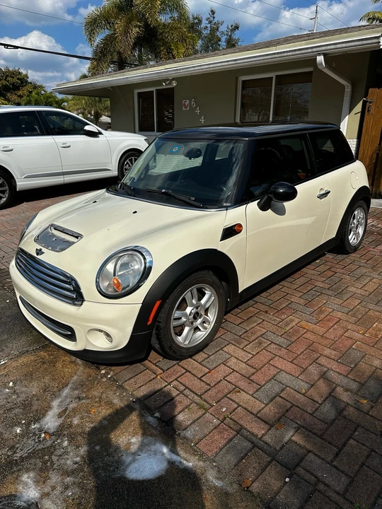 2011 Mini Mini 2nd Gen - Image 3 of 17