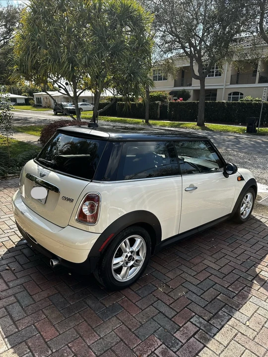 2011 Mini Mini 2nd Gen - Image 4 of 17