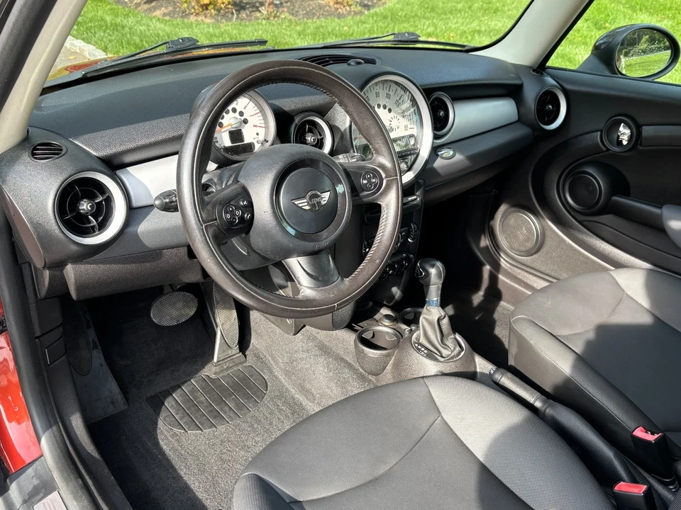 2011 Mini Mini 2nd Gen - Image 10 of 21