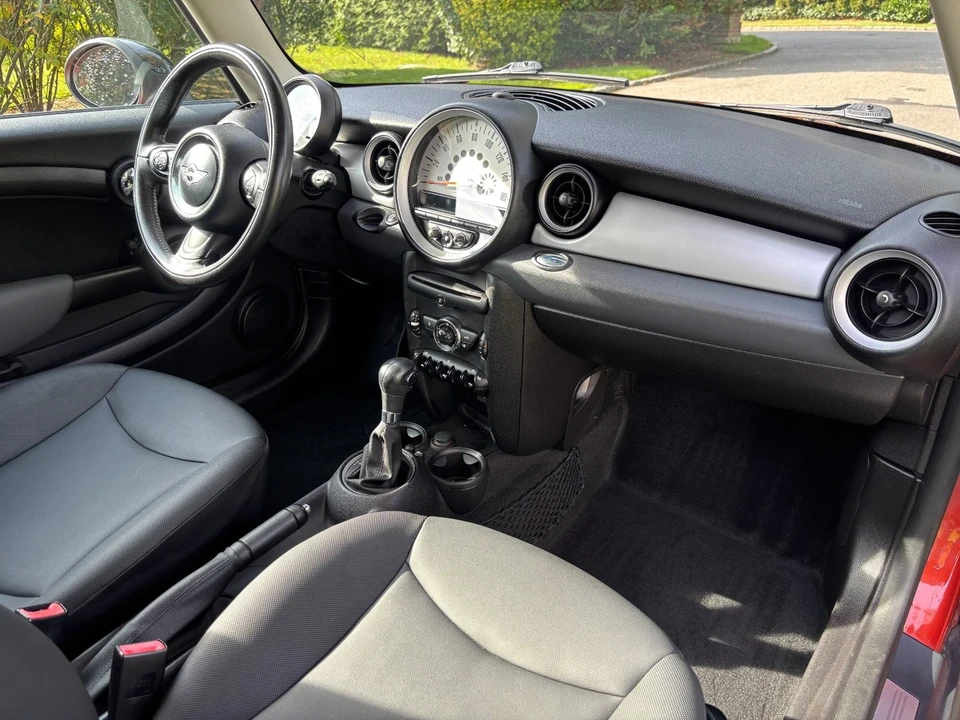 2011 Mini Mini 2nd Gen - Image 12 of 21