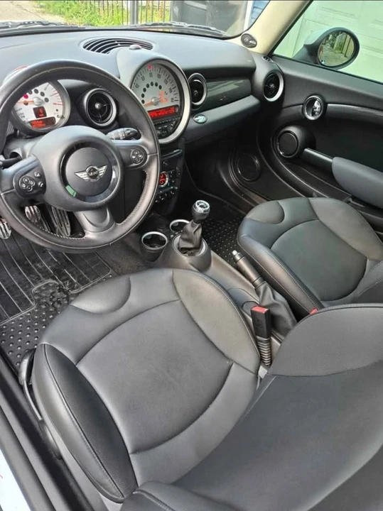2011 Mini Mini 2nd Gen - Image 11 of 16