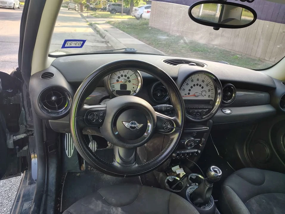 2011 Mini Mini 2nd Gen - Image 5 of 9