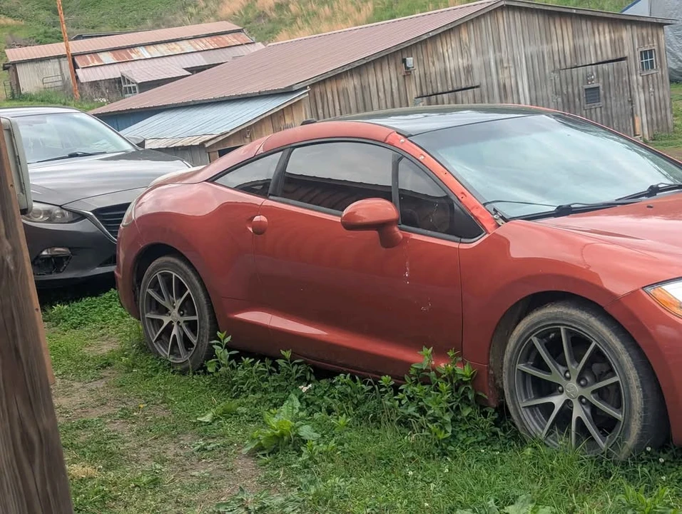 2011 Mitsubishi Eclipse 4th Gen - Image 3 of 10